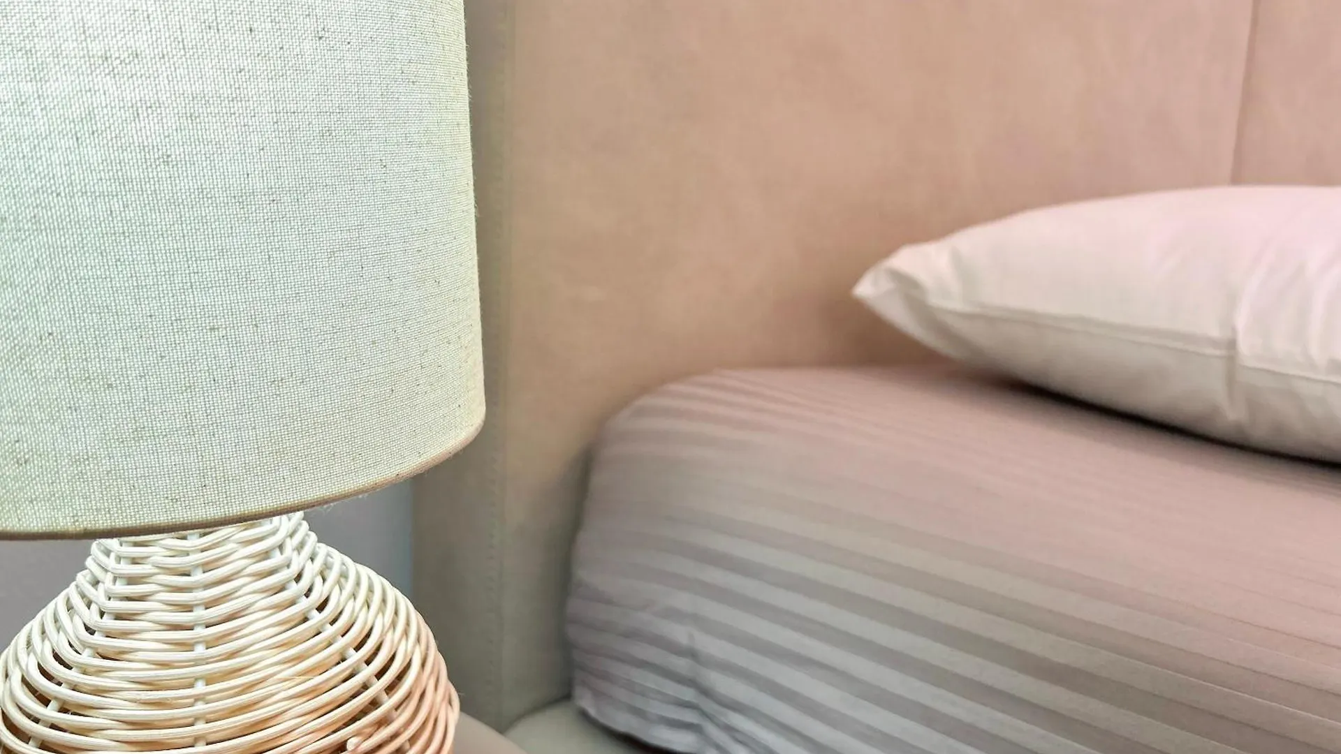 Two Bedrooms, Top Location 972 格勒姆 宾馆